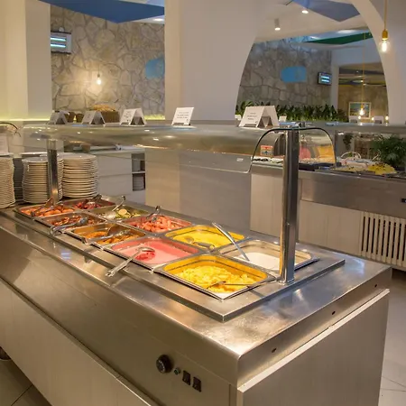 Slovenska Plaza Lux Budva