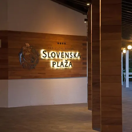 Slovenska Plaza Lux