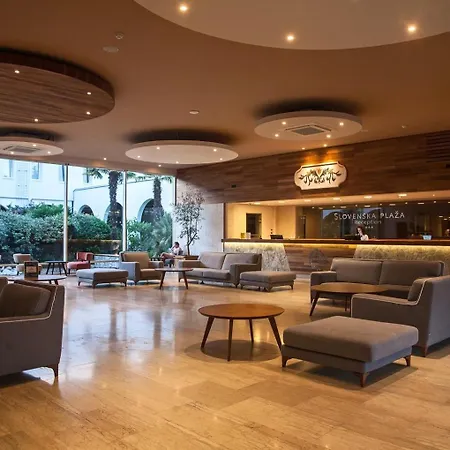 Slovenska Plaza Lux 4*