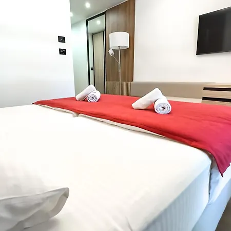 Slovenska Plaza Hotel