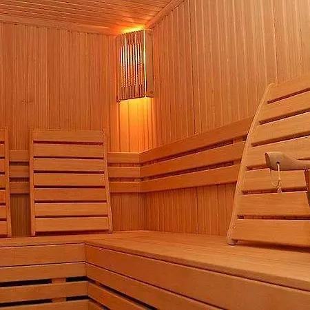 Slovenska Plaza Lux Hotel 4*