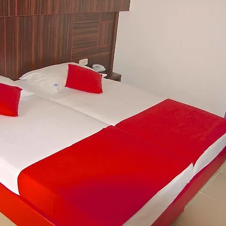 Slovenska Plaza Lux 4*