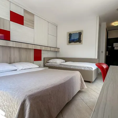 Hotel Slovenska Plaza 4*